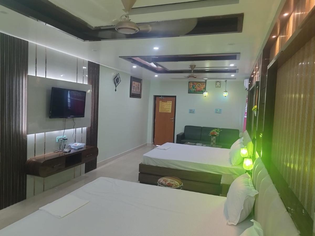 Hotel Ayush International Balasore Esterno foto