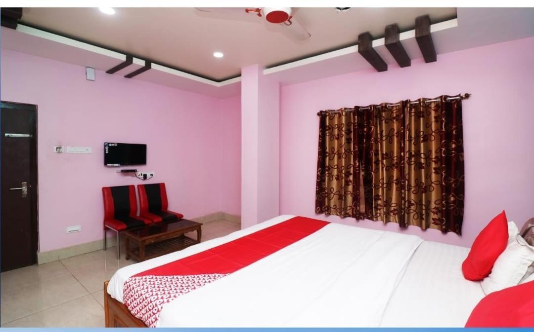 Hotel Ayush International Balasore Esterno foto