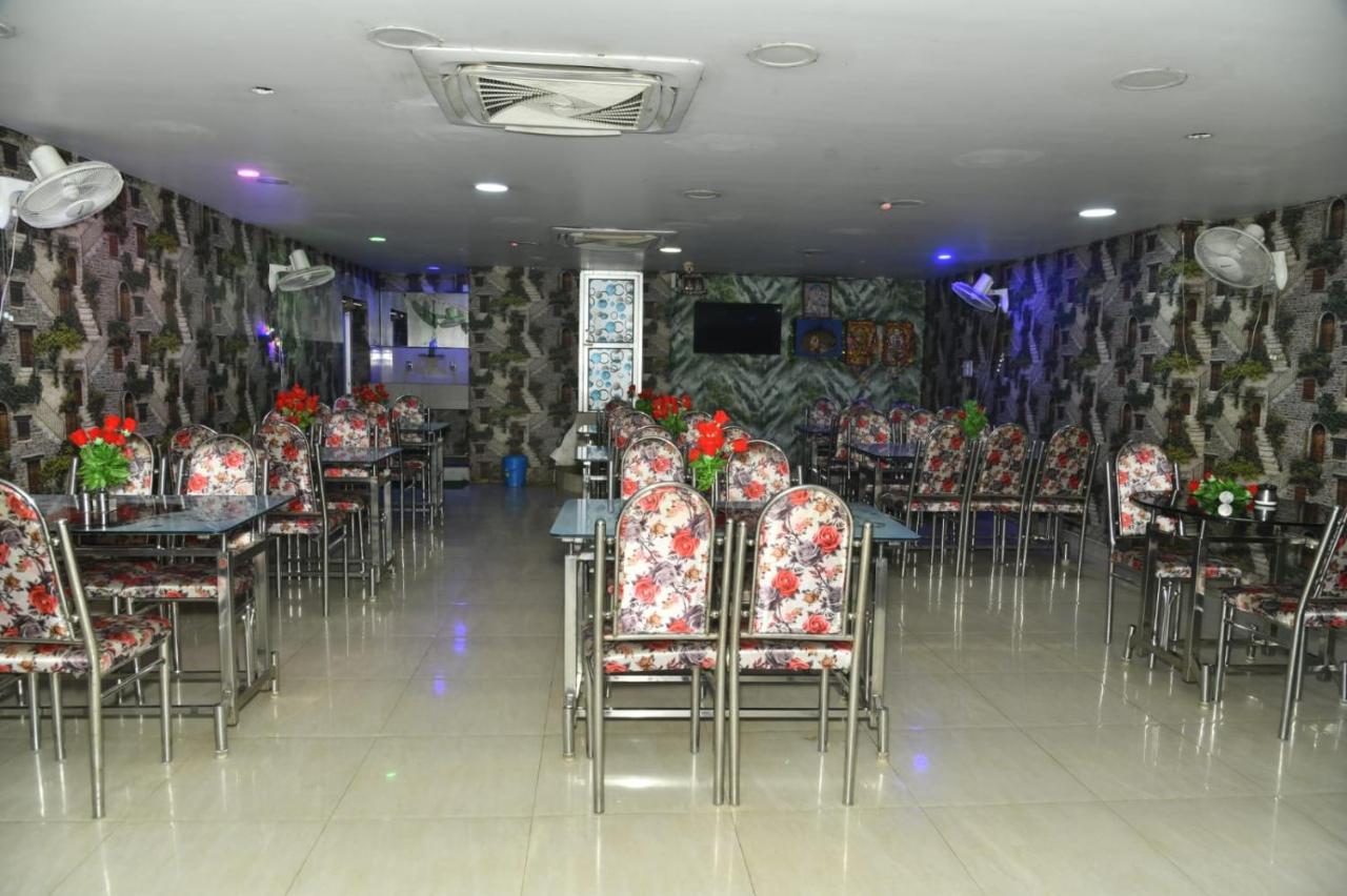 Hotel Ayush International Balasore Esterno foto