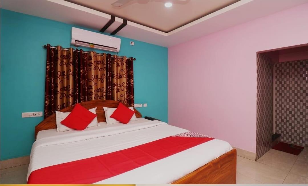 Hotel Ayush International Balasore Esterno foto